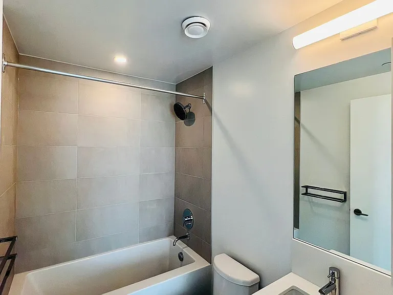 7890 Jane St #1702 — Photo 8