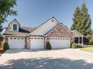 371 Trenton Ave, Clovis, CA 93619