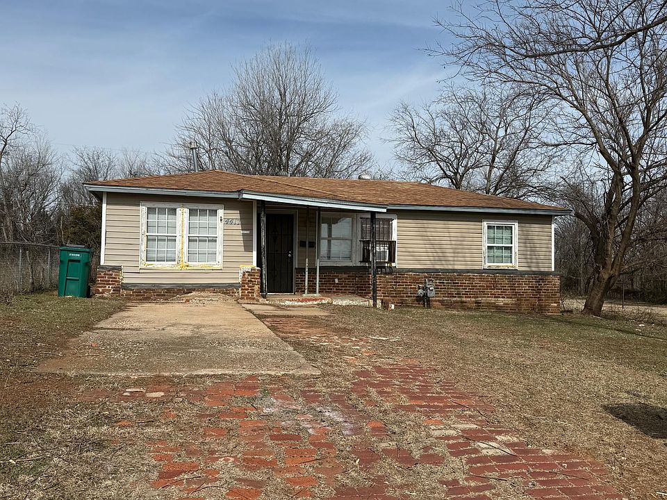 1st image of 4417 NE 20th St