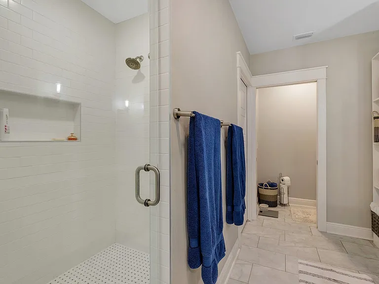 518 Ingleside Ave — Photo 21