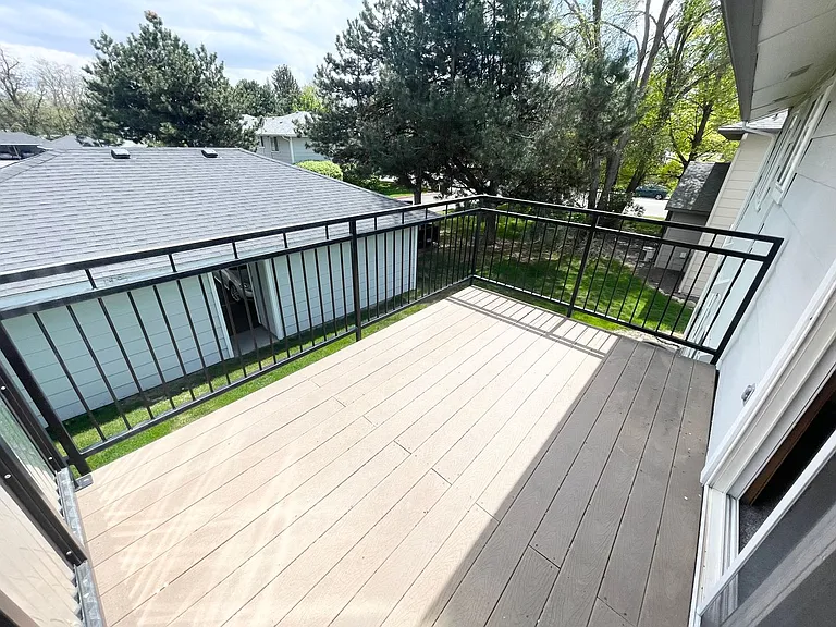 3742 W Rose Hill St #202 — Photo 15