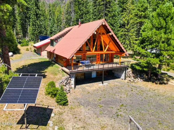 321 Goose Prairie Ln, Goose Prairie, WA 98937
