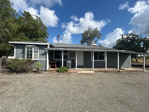 2950 Tarmac Rd Photo 1