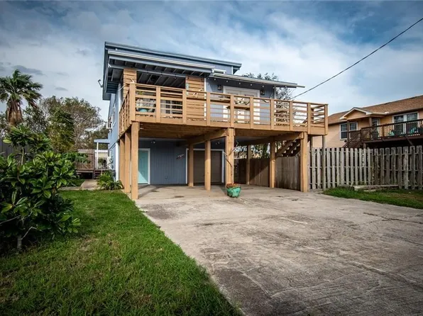 938 E Lakeside Dr, Corpus Christi, TX 78418