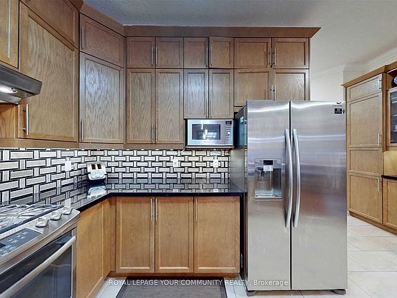 3rd image of 55 Jewel House Ln