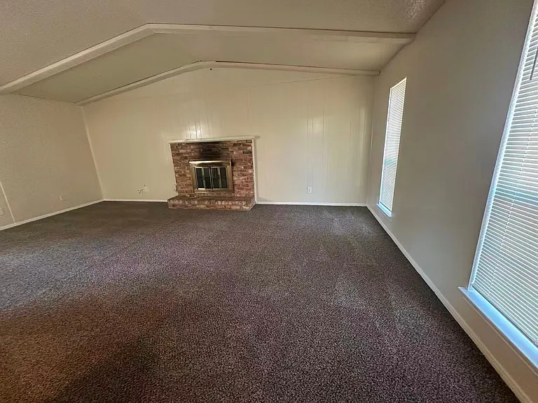 1914 Aspen Ln — Photo 10