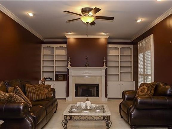 2nd image of 2651 Chatham Ct