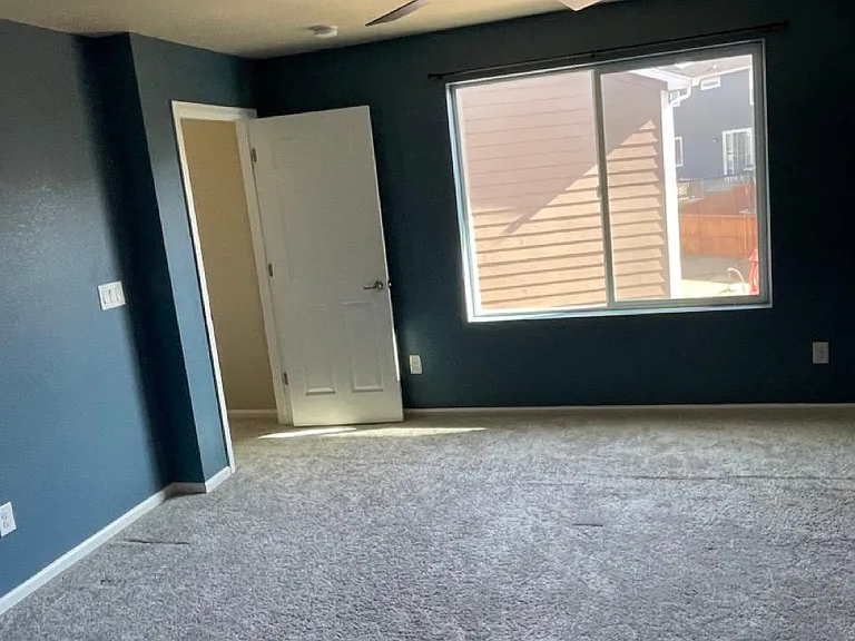 Main Bedroom
New vinyl flooring installed (no carpet)