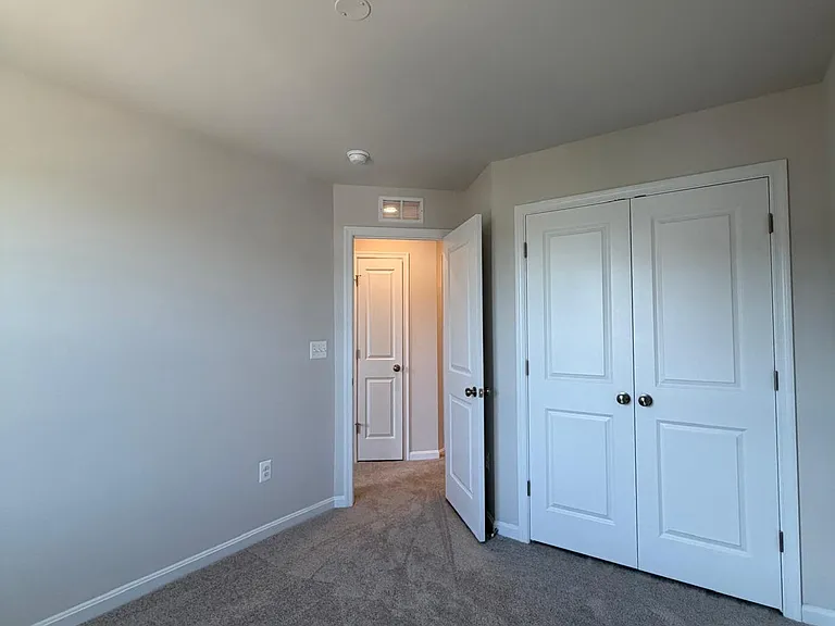 398 Seeback Dr — Photo 20