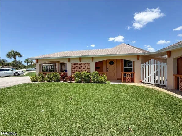 323 Dania St, Lehigh Acres, FL 33936
