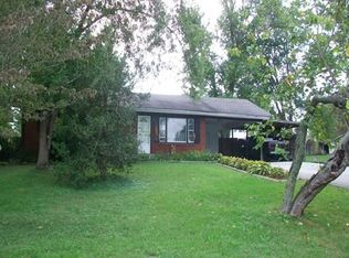 303 Lake Rd, Henryville, IN 47126