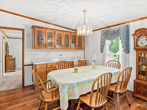3rd image of 116 Cardinal Ln