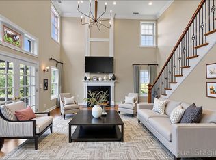 4301 Ravens Crest Ln, Lexington, KY 40515