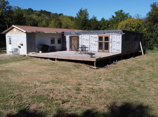 736 Henry Rd, Newport, TN 37821