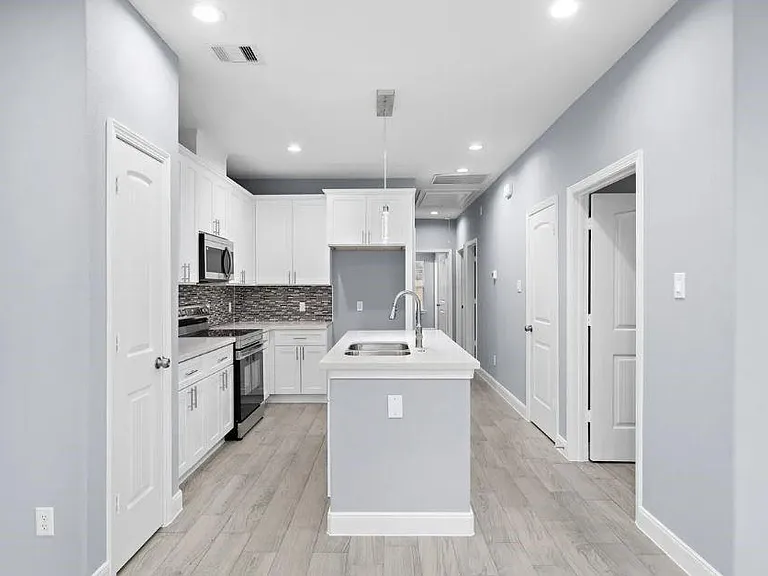 5222 Bataan Rd — Photo 17