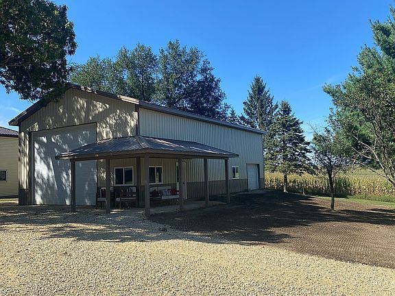 3rd image of 700 6th St