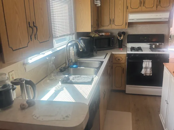 44 Spring St APT 1, Malden, MA 02148