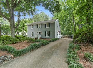 1517 E Barden Rd, Charlotte, NC 28226