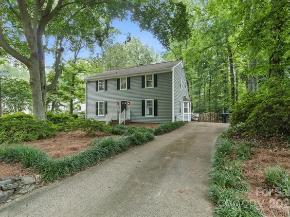 1517 E Barden Rd, Charlotte, NC 28226