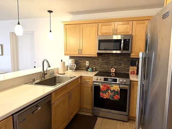 1 bed, 1160 sqft, $2,300 — Photo 3