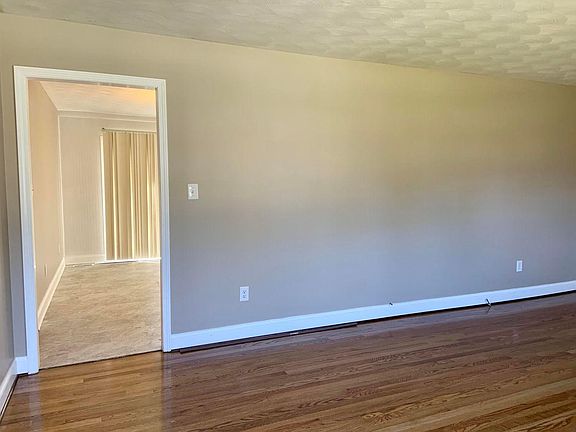 Living Room to Dining Room/Kitchen