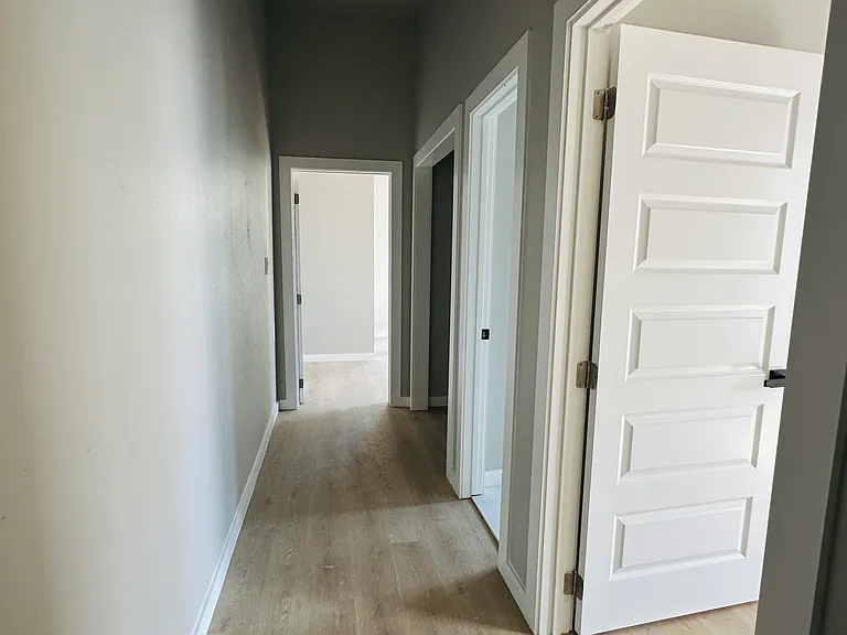 215 Delmar St #2 — Photo 6