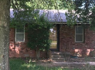 808 Ridge Dr, Sand Springs, OK 74063