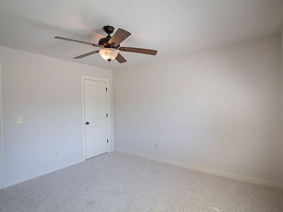 5th image of 2125 Chalybe Dr