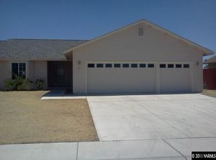 821 Lark Dr, Fernley, NV 89408