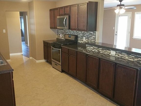 5th image of 1621 Patricia Dr