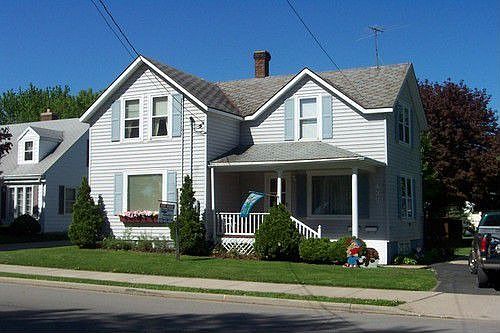 1st image of 429 S Main Seymour