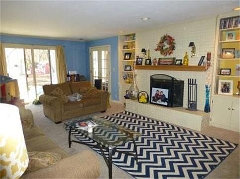 2nd image of 3515 Canterbury Dr