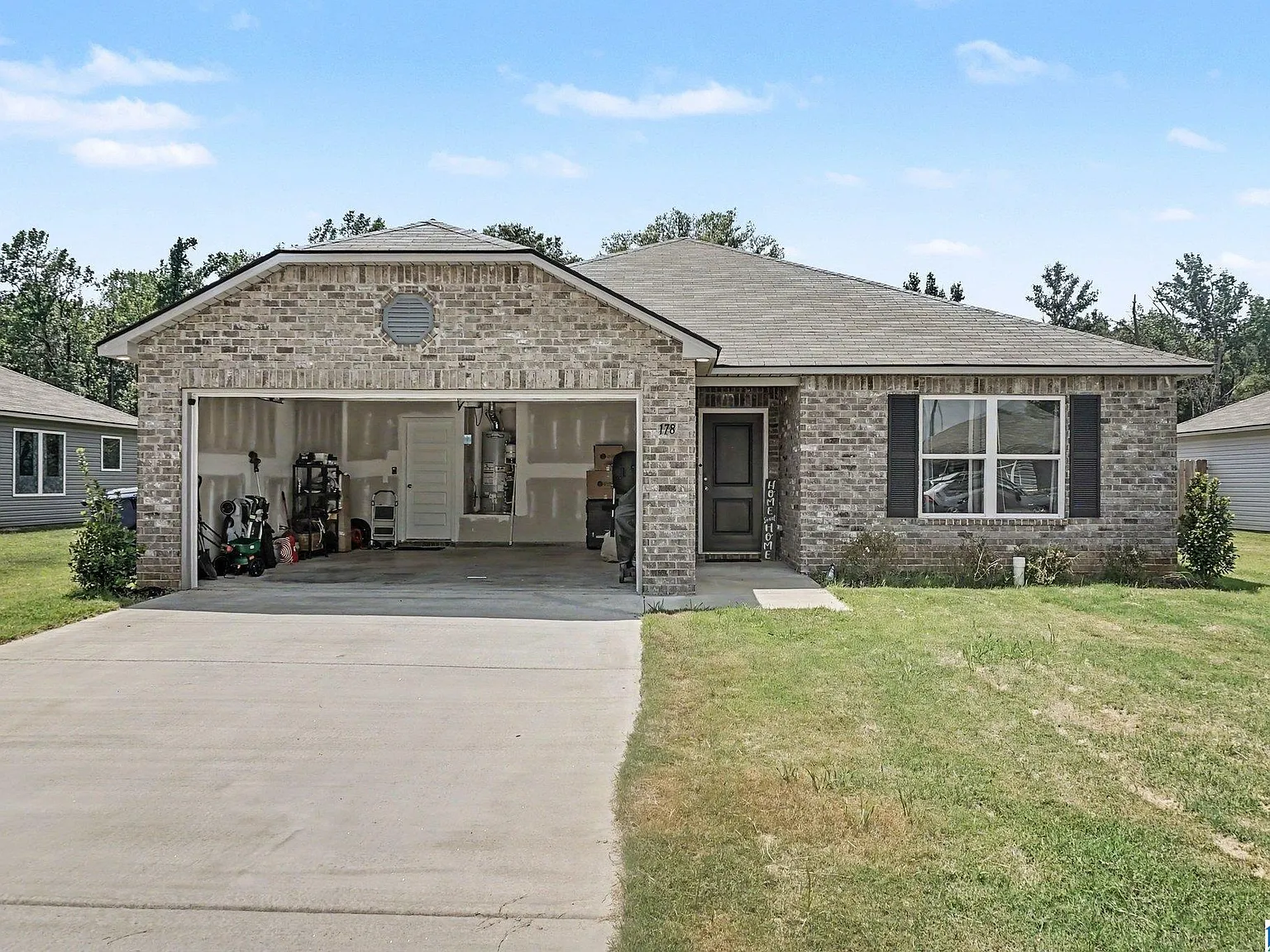 3 bed, 2.0 bath, 1446 sqft, $1,750 — Photo 3