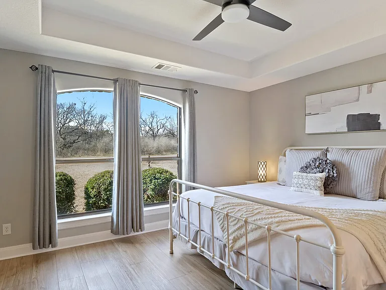 Lazy Oaks Ln — Photo 33