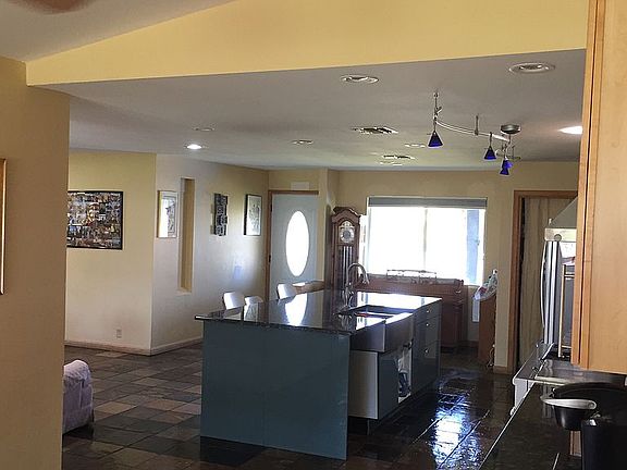 3rd image of 701 E McLellan Blvd
