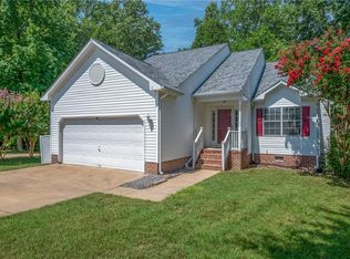 3722 Bridle Path Ln, Suffolk, VA 23435