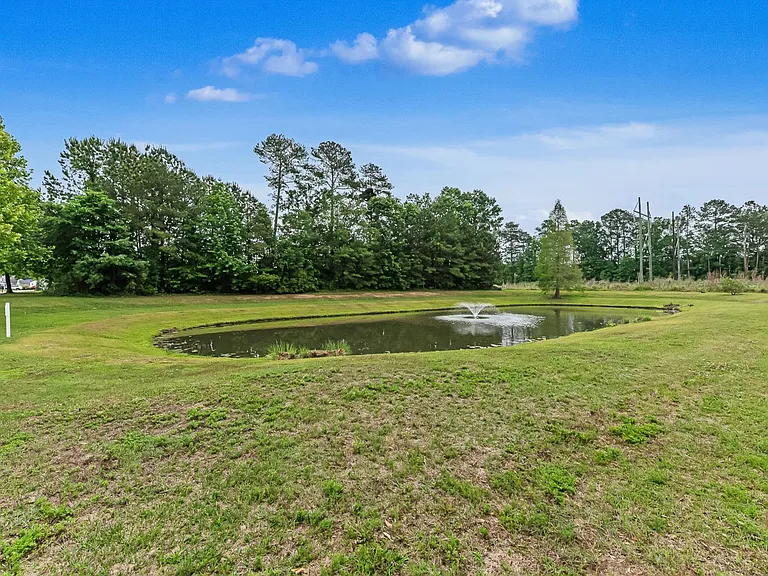 247 Clayburne Dr — Photo 35