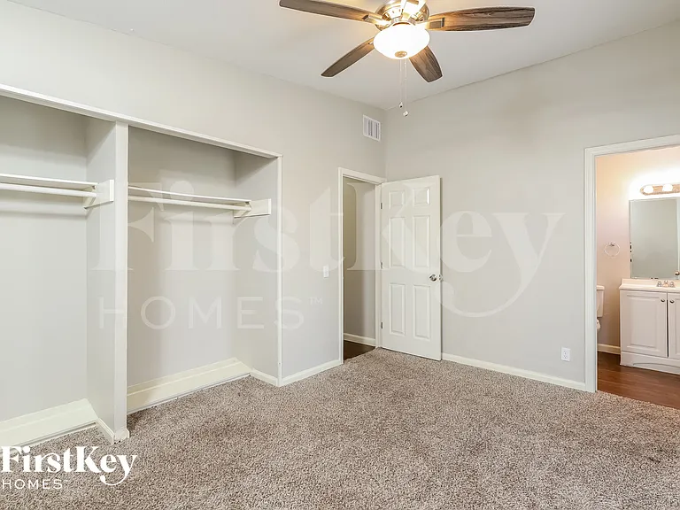 6127 Bright Valley Dr — Photo 9
