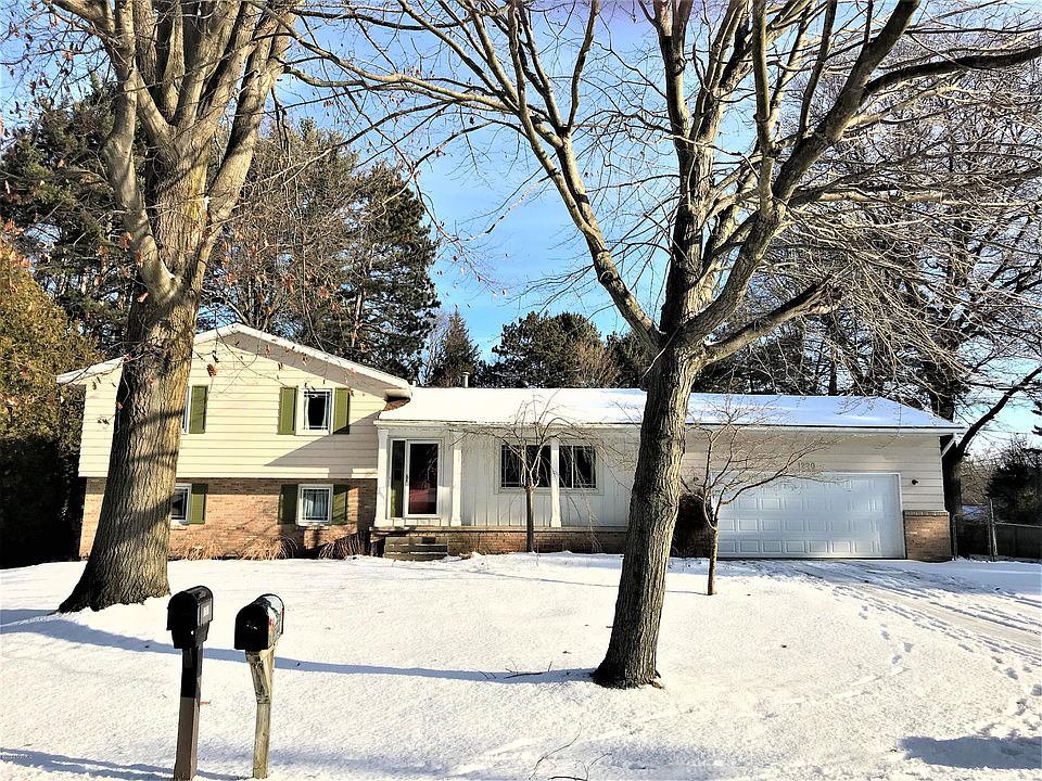 1st image of 1220 Brookwood Dr