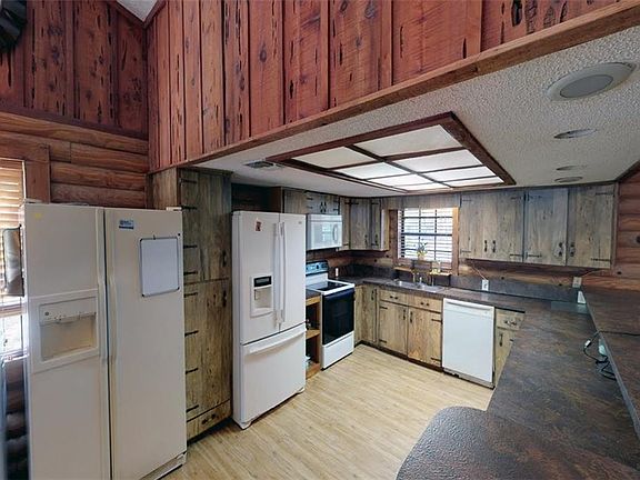 4th image of 8880 Deer Run Dr
