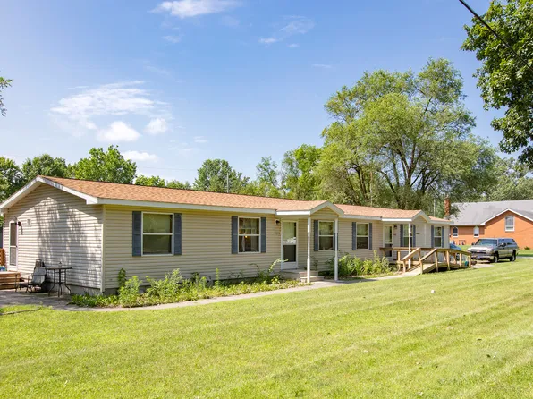 2006 E Bertrand Rd, Niles, MI 49120