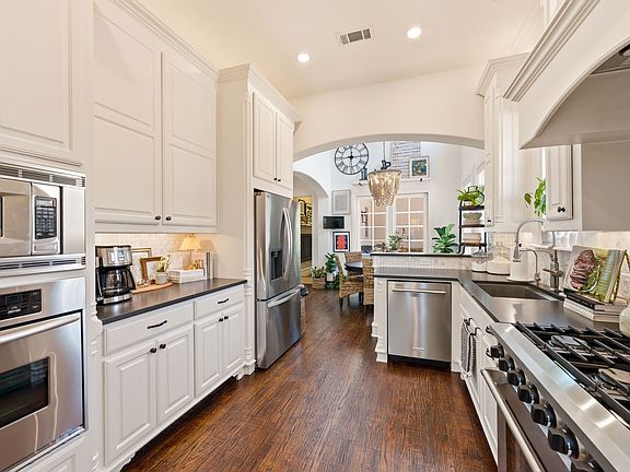 4th image of 72 Casa Ln