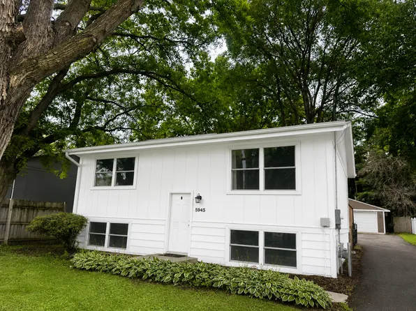 5945 Sunset Rd, Mound, MN 55364