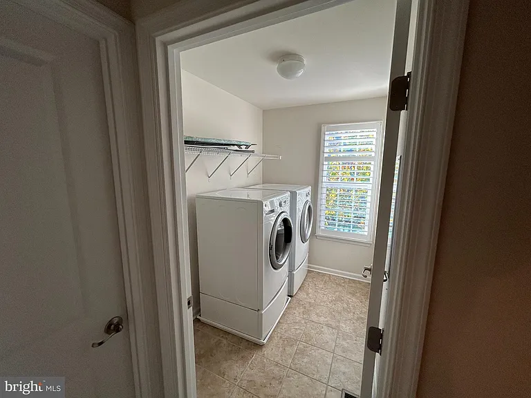 13312 Waterford Hills Blvd — Photo 29
