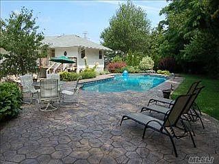 3rd image of 17 Pheasant Ln