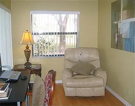 1605 Congressional Way — Photo 3