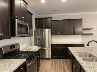 5044 Harris Woods Blvd, Charlotte, NC 28269