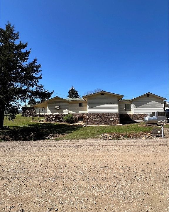 1st image of 619 Ellsworth Rd