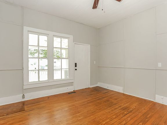 5th image of 731 Williams St #B
