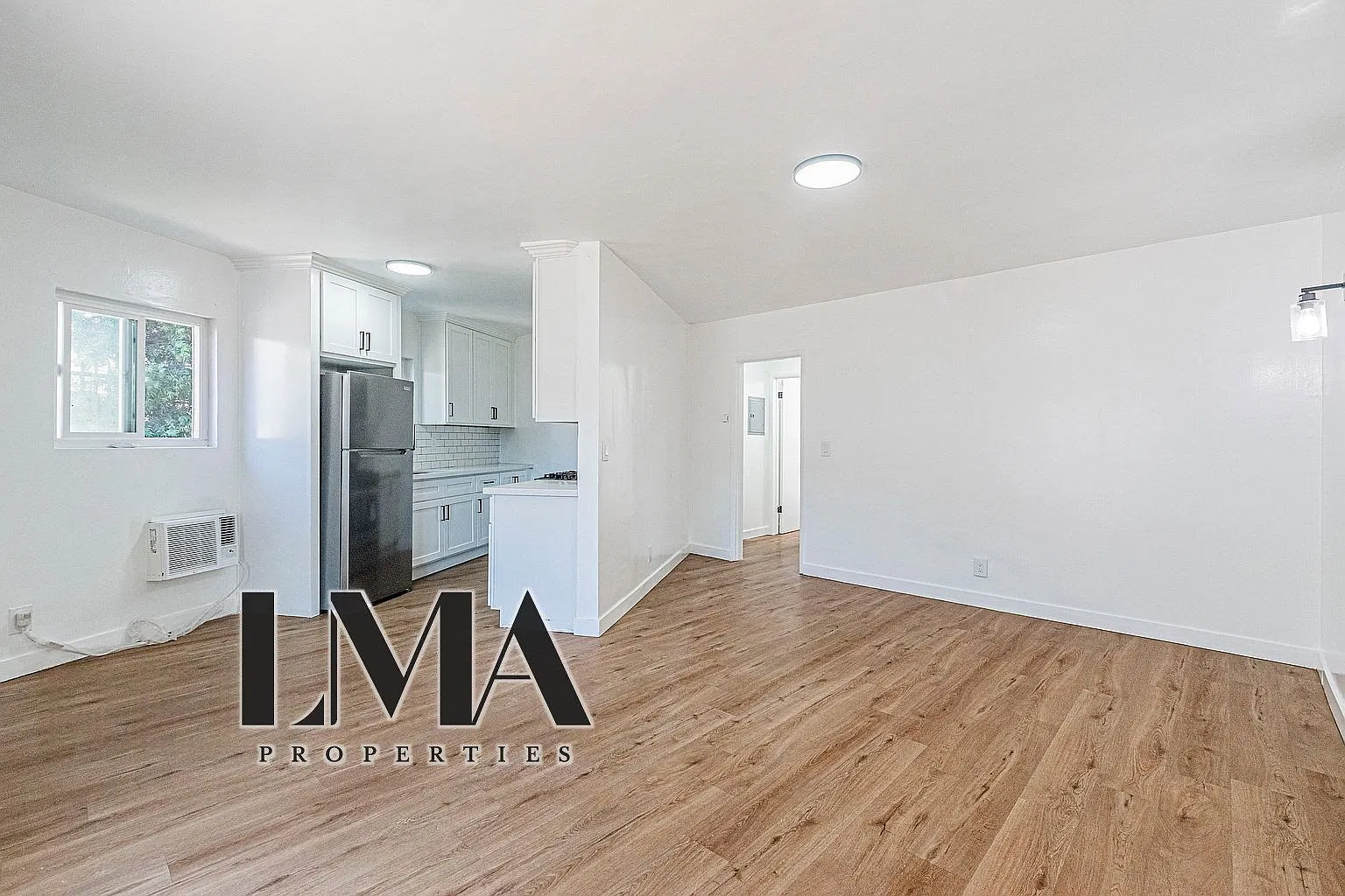 2 bed, 1.0 bath, 700 sqft, $1,995 — Photo 4